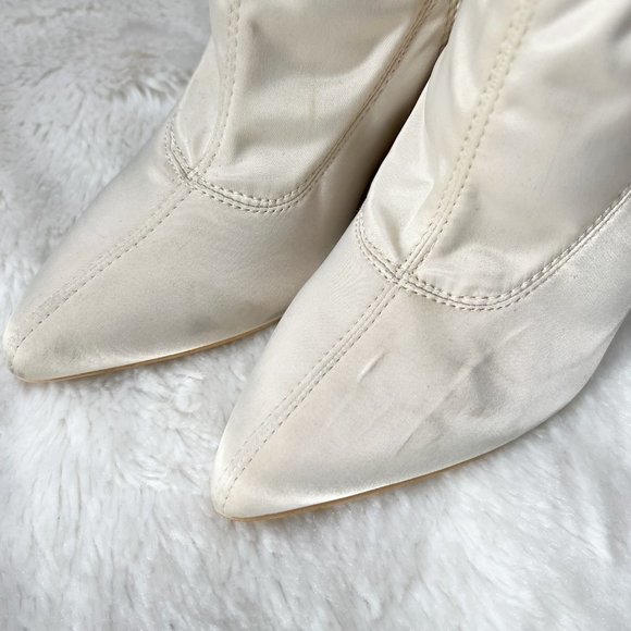 Sergio Todzi Satin Fitted Ivory Pointed Toe Ankle Zipper Boots Size 36 - Picture 13 of 14